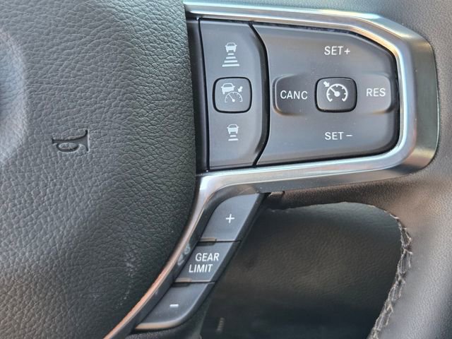 New 2026 RAM 3500 Laramie AWD/4WD image 23