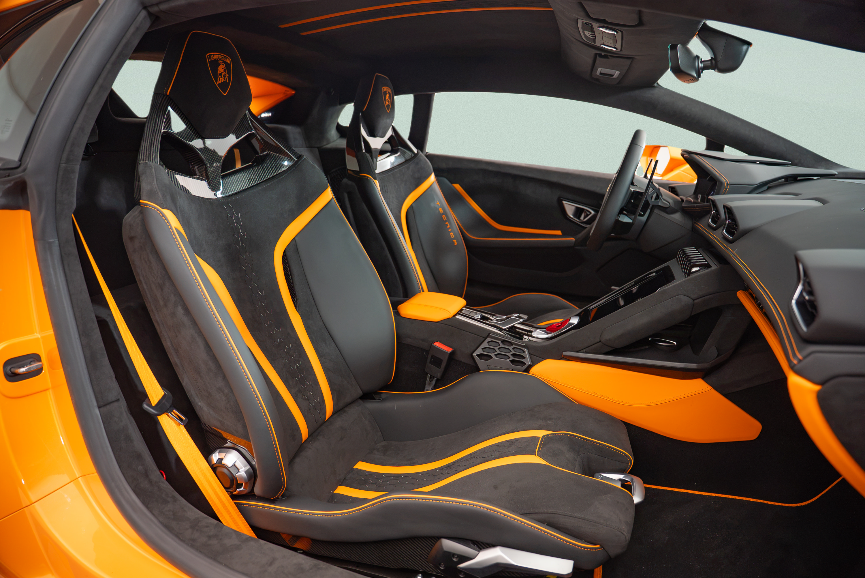 Used 2023 Lamborghini Huracan Tecnica RWD image 10