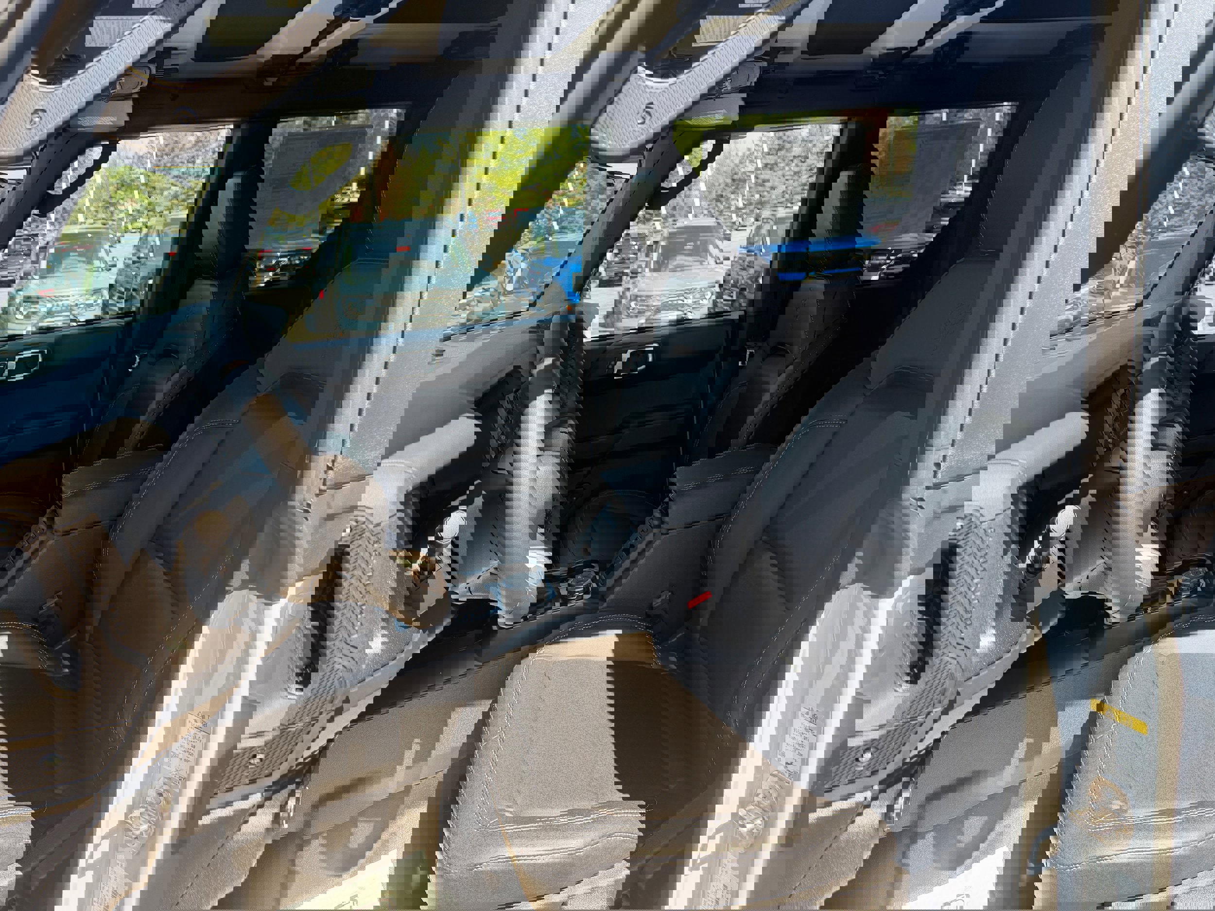 New 2026 Ford Bronco Badlands image 19