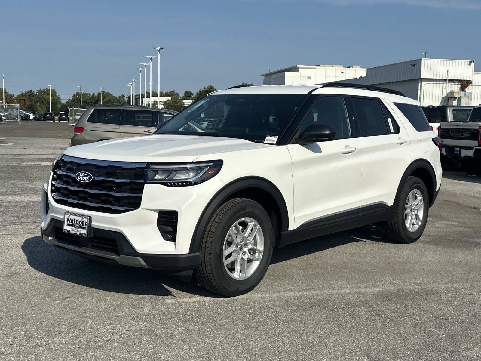 New 2027 Ford Explorer Active AWD/4WD image 5