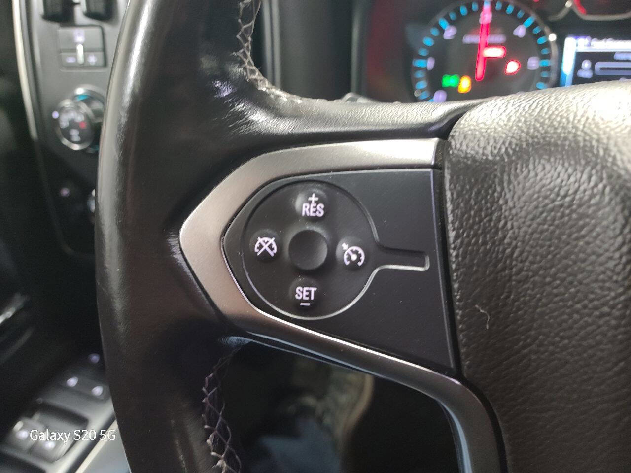 Used 2018 Chevrolet Silverado 1500 LT w/ All Star Edition image 25