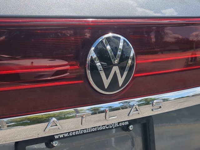 Used 2024 Volkswagen Atlas SE FWD image 13