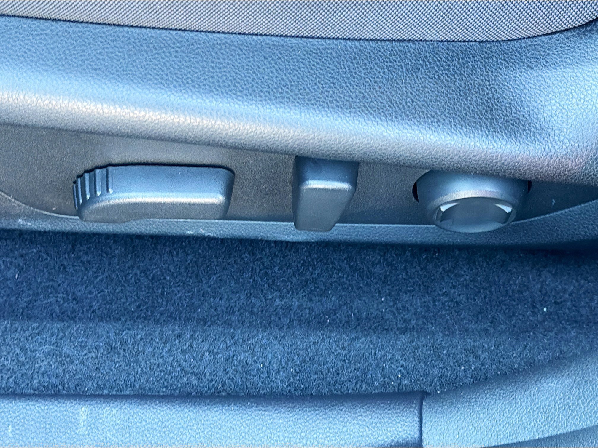 Used 2024 Subaru Crosstrek 2.0i Premium image 24