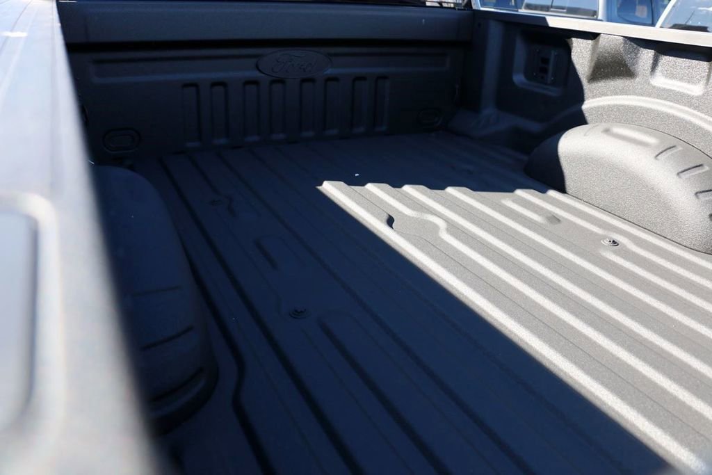 New 2026 Ford F250 XLT w/ XLT Premium Package image 9