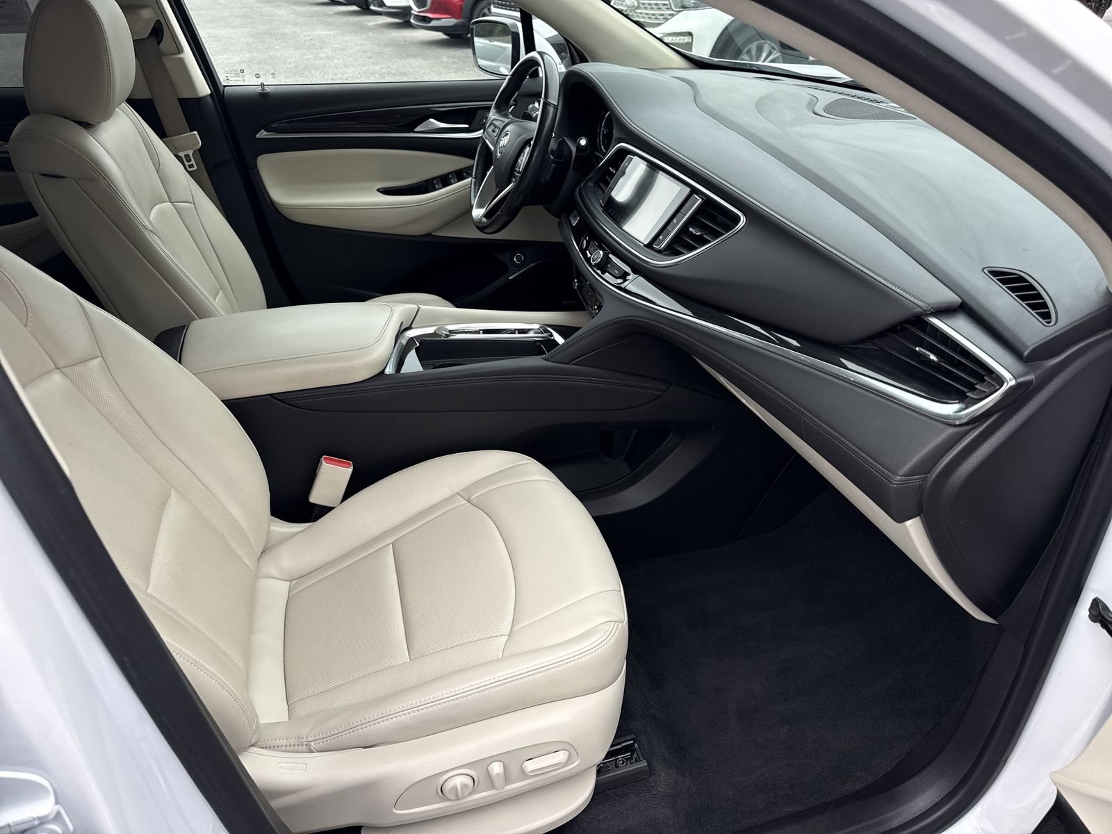 Used 2023 Buick Enclave Essence w/ Experience Buick Package image 33