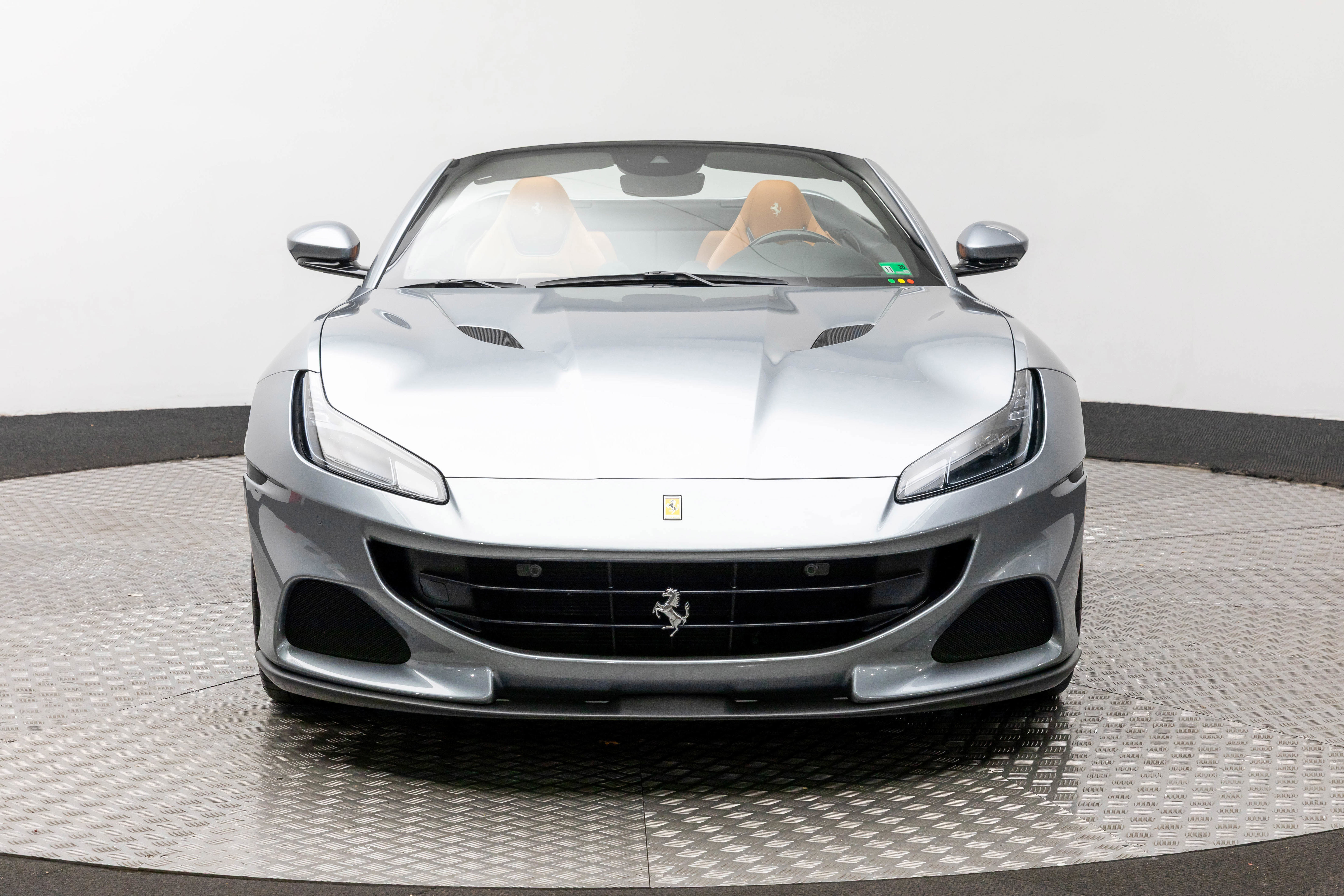 Certified 2022 Ferrari Portofino M image 10