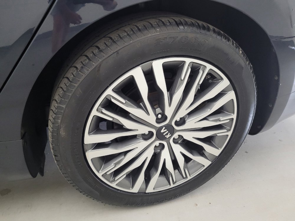 Used 2020 Kia Cadenza Technology FWD image 31