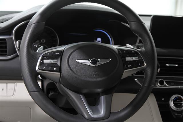 Certified 2023 Genesis G70 2.0T image 7