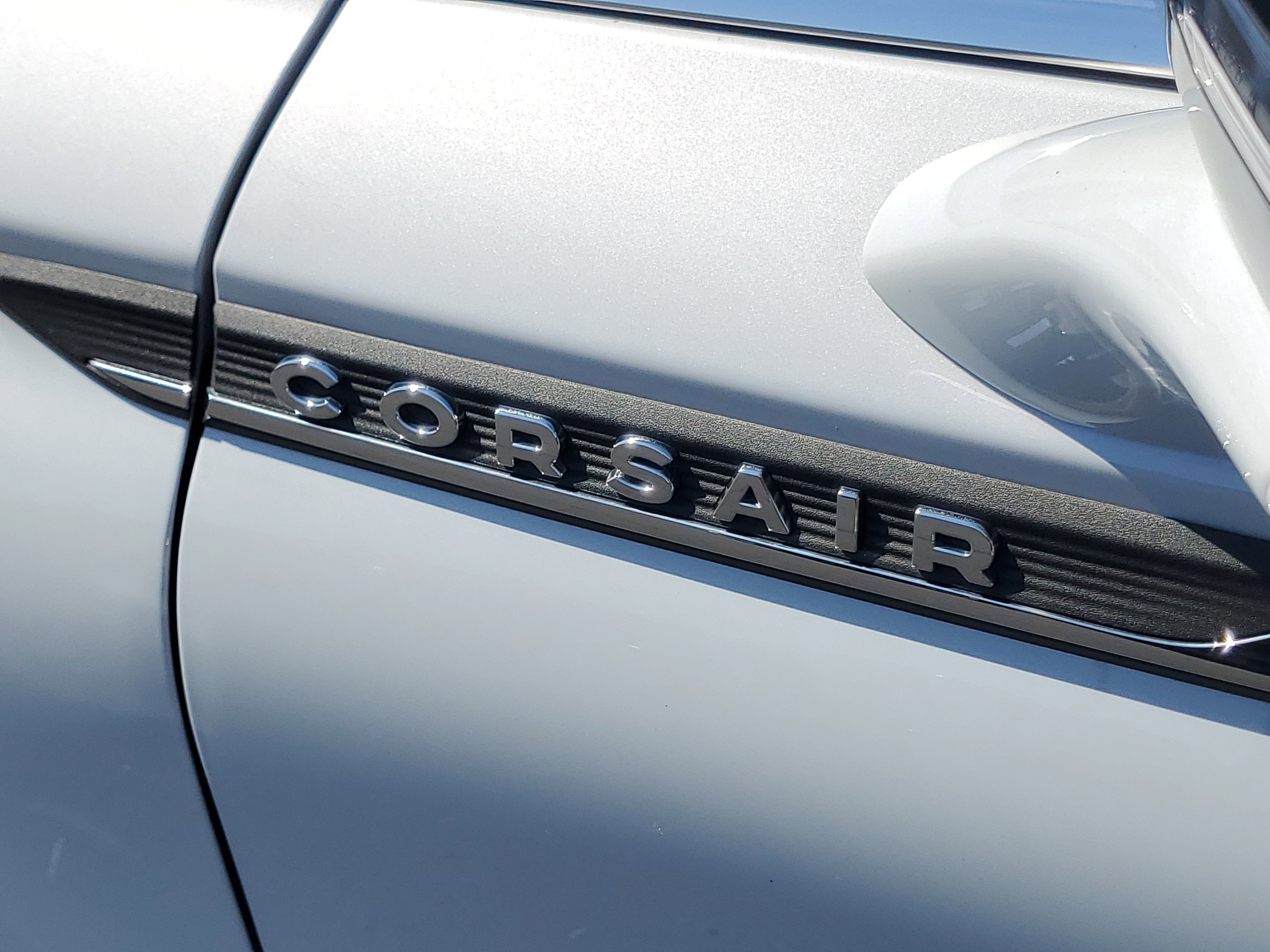 New 2025 Lincoln Corsair Reserve w/ Equipment Group 202A image 7