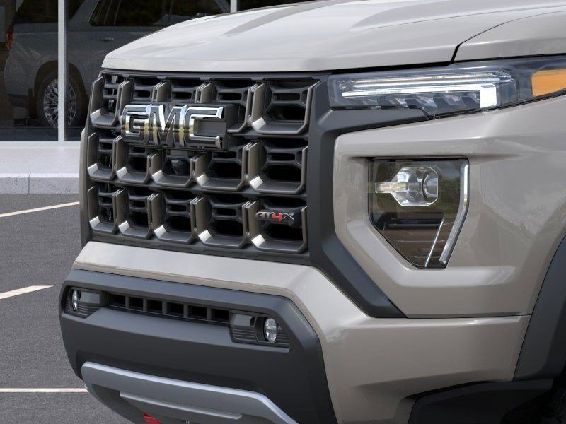 New 2026 GMC Canyon AT4X w/ LPO, Black Badging Package AWD/4WD image 14