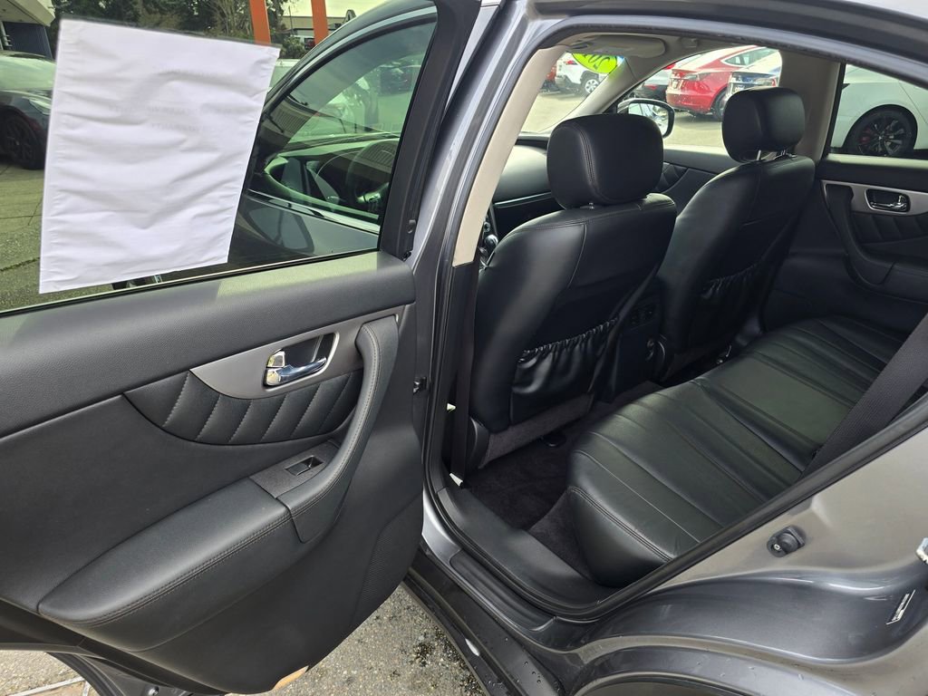 Used 2016 INFINITI QX70 2WD image 16