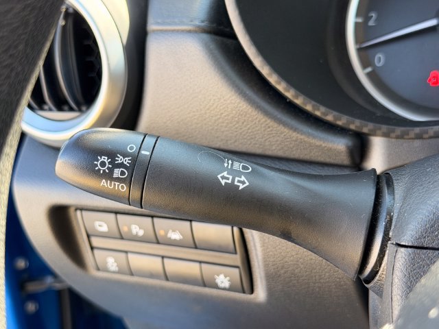 Used 2024 Nissan Versa S FWD image 15