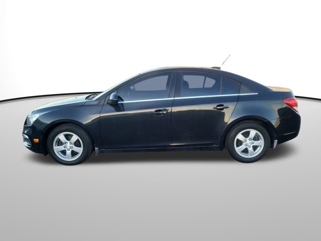 Used 2015 Chevrolet Cruze LT w/ Technology Package image 5