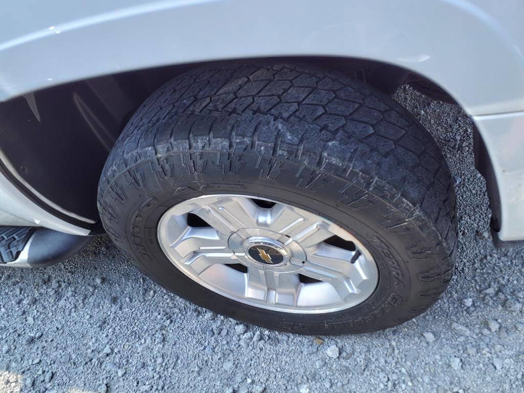 Used 2014 Chevrolet Tahoe LT AWD/4WD image 4