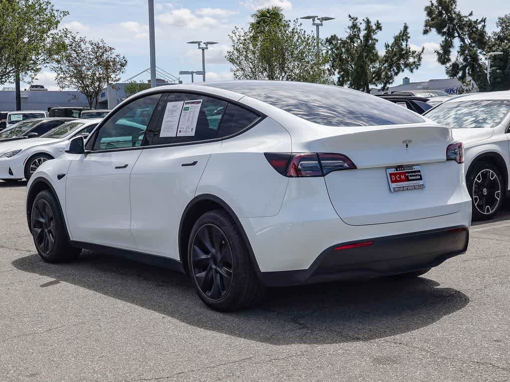 Used 2024 Tesla Model Y 2WD image 6