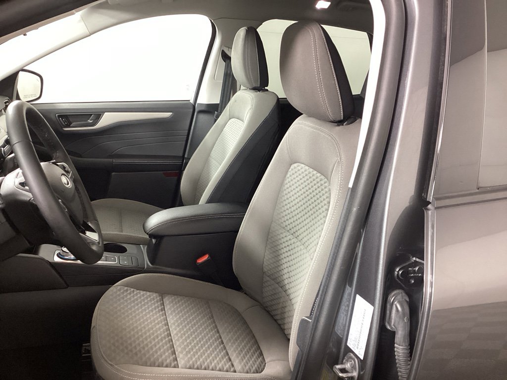 Used 2022 Ford Escape SE w/ Cold Weather Package image 14