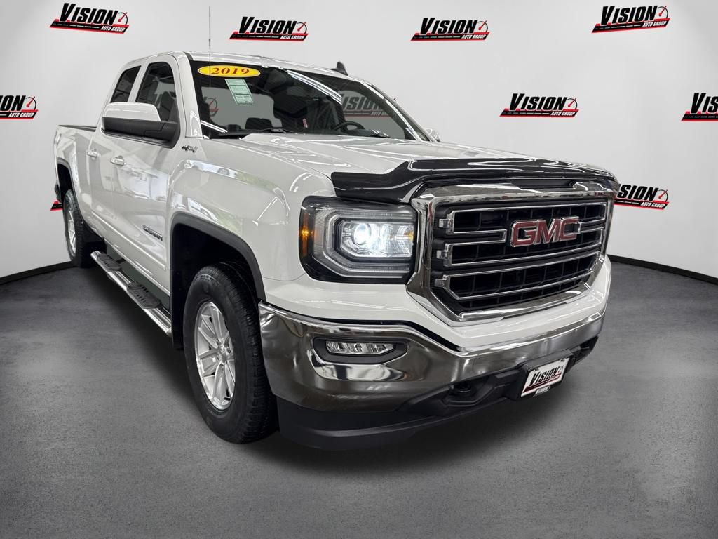 Used 2019 GMC Sierra 1500 SLE w/ SLE Value Package AWD/4WD image 3