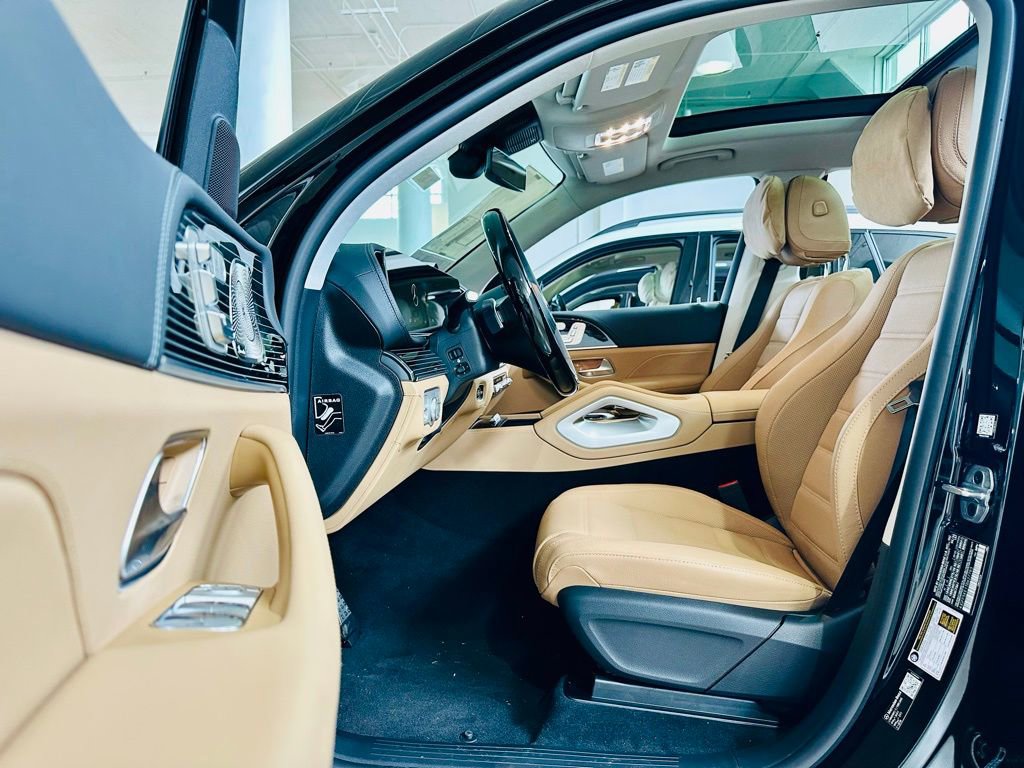 New 2026 Mercedes-Benz GLS 450 4MATIC image 3