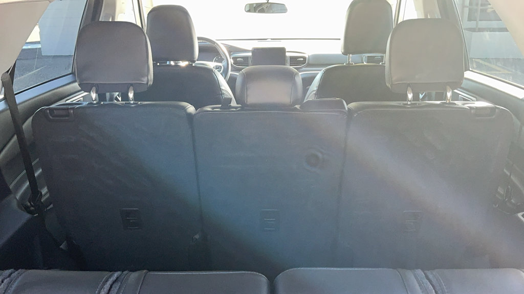 Certified 2023 Ford Explorer XLT RWD image 17