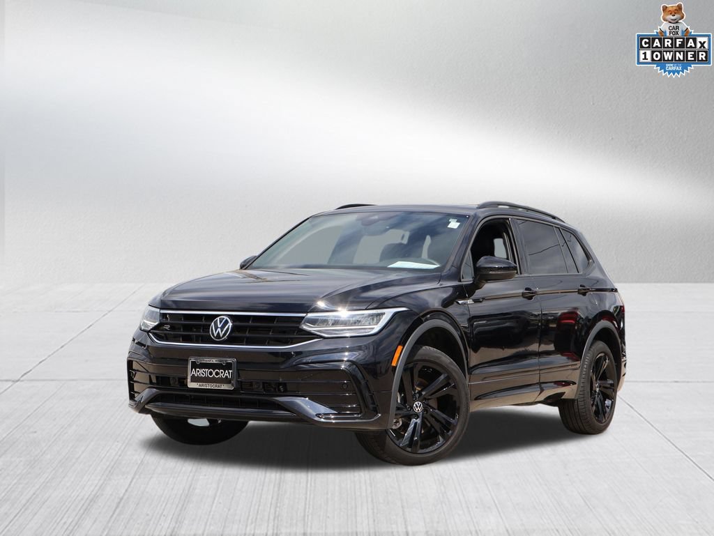 Certified 2023 Volkswagen Tiguan SE R-Line FWD image 1