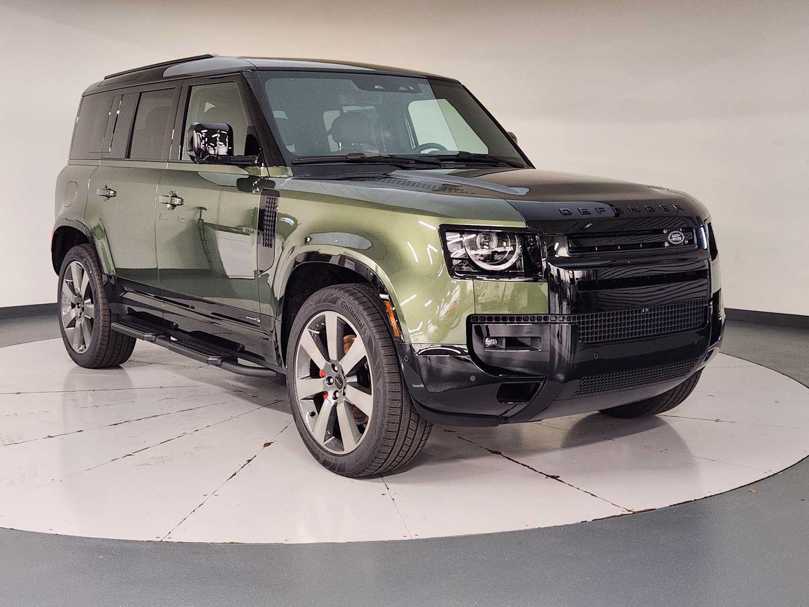 New 2026 Land Rover Defender 110 X AWD/4WD image 10