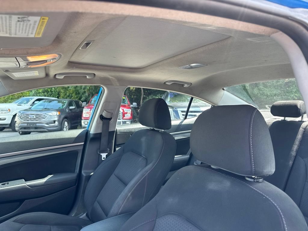 Used 2017 Hyundai Elantra Value Edition w/ Cargo Package FWD image 17