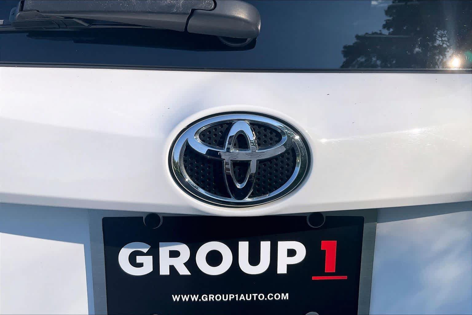 Used 2016 Toyota RAV4 XLE AWD/4WD image 30