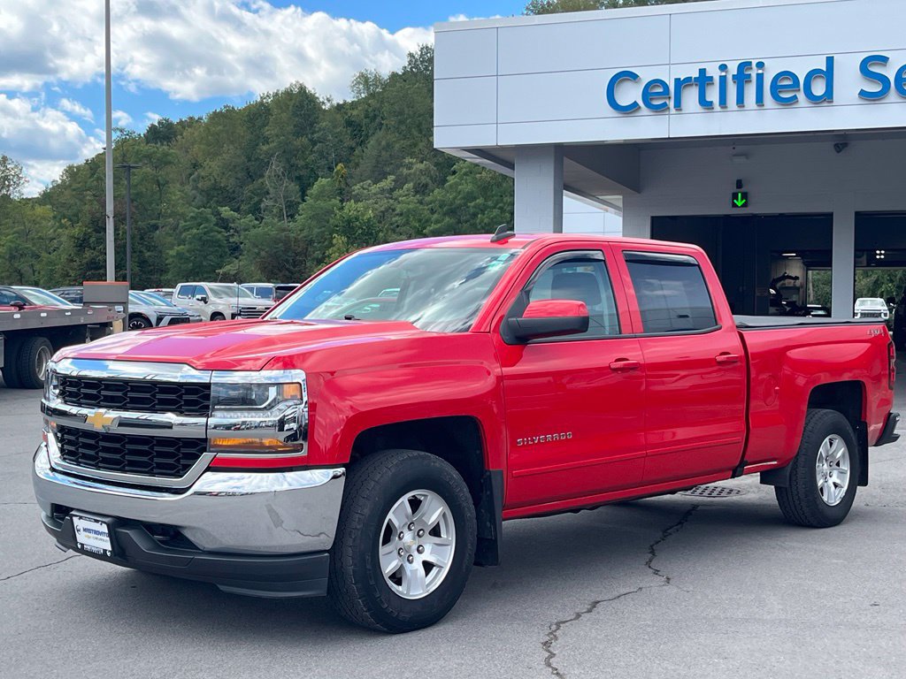 Used 2018 Chevrolet Silverado 1500 LT w/ Trailering Package AWD/4WD image 8