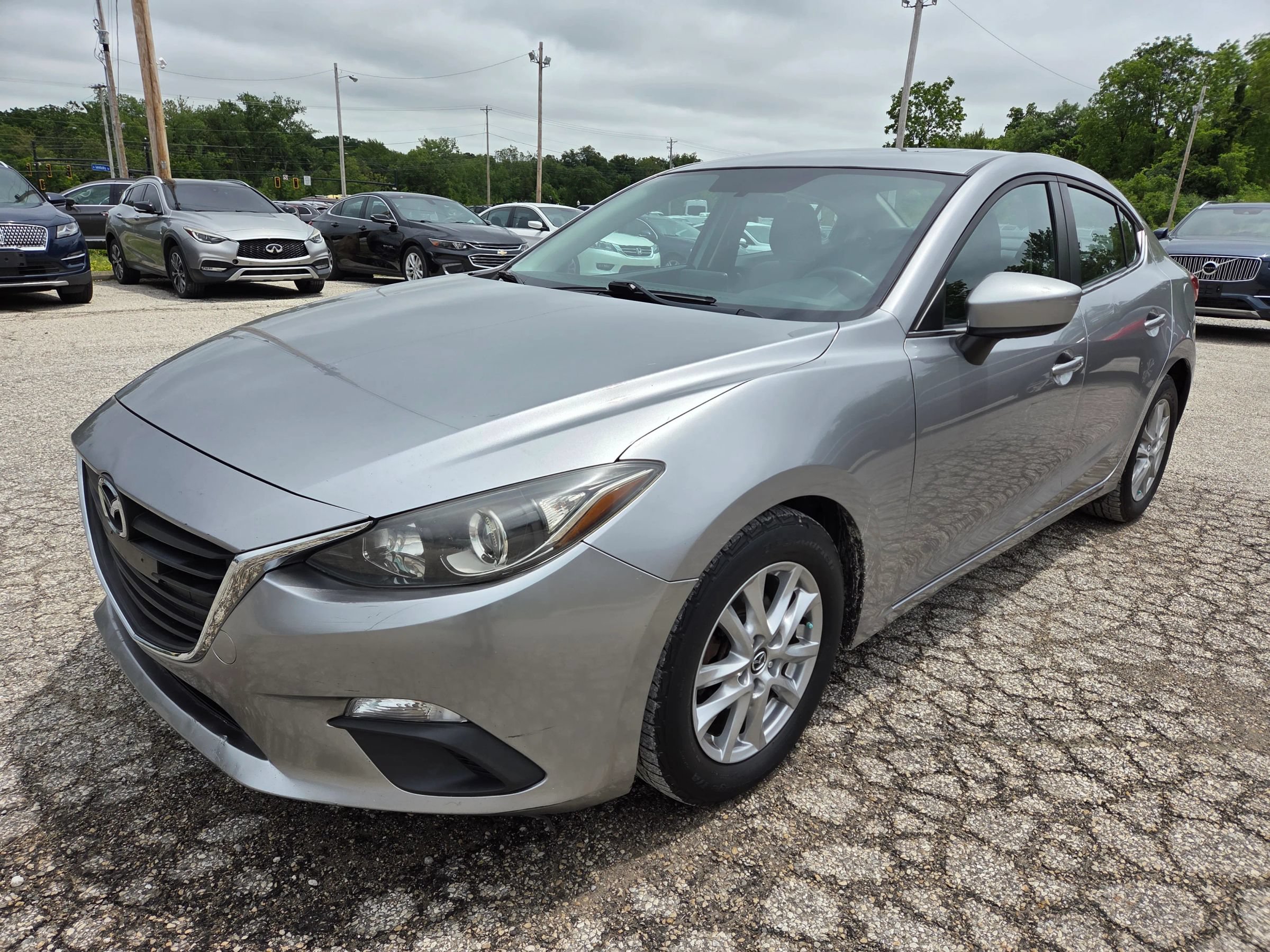 Used 2014 MAZDA MAZDA3 i Grand Touring FWD image 2