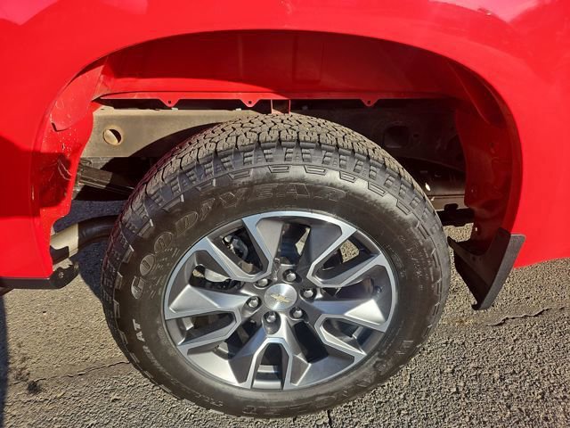 Used 2024 Chevrolet Silverado 1500 LT image 19