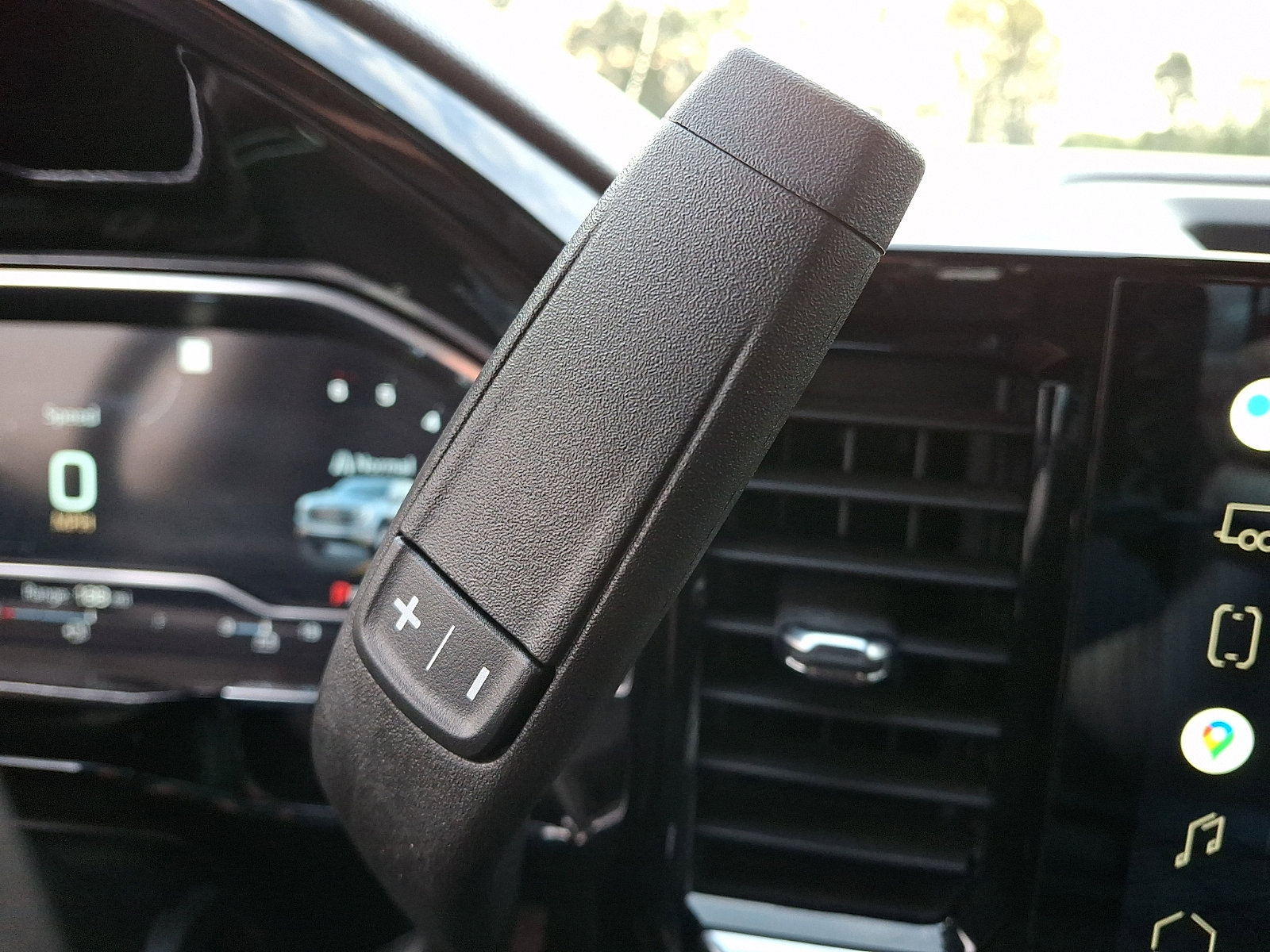Certified 2022 GMC Sierra 1500 SLE image 17