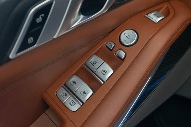 Used 2024 BMW X7 M60i w/ M Sport Professional Package AWD/4WD image 4