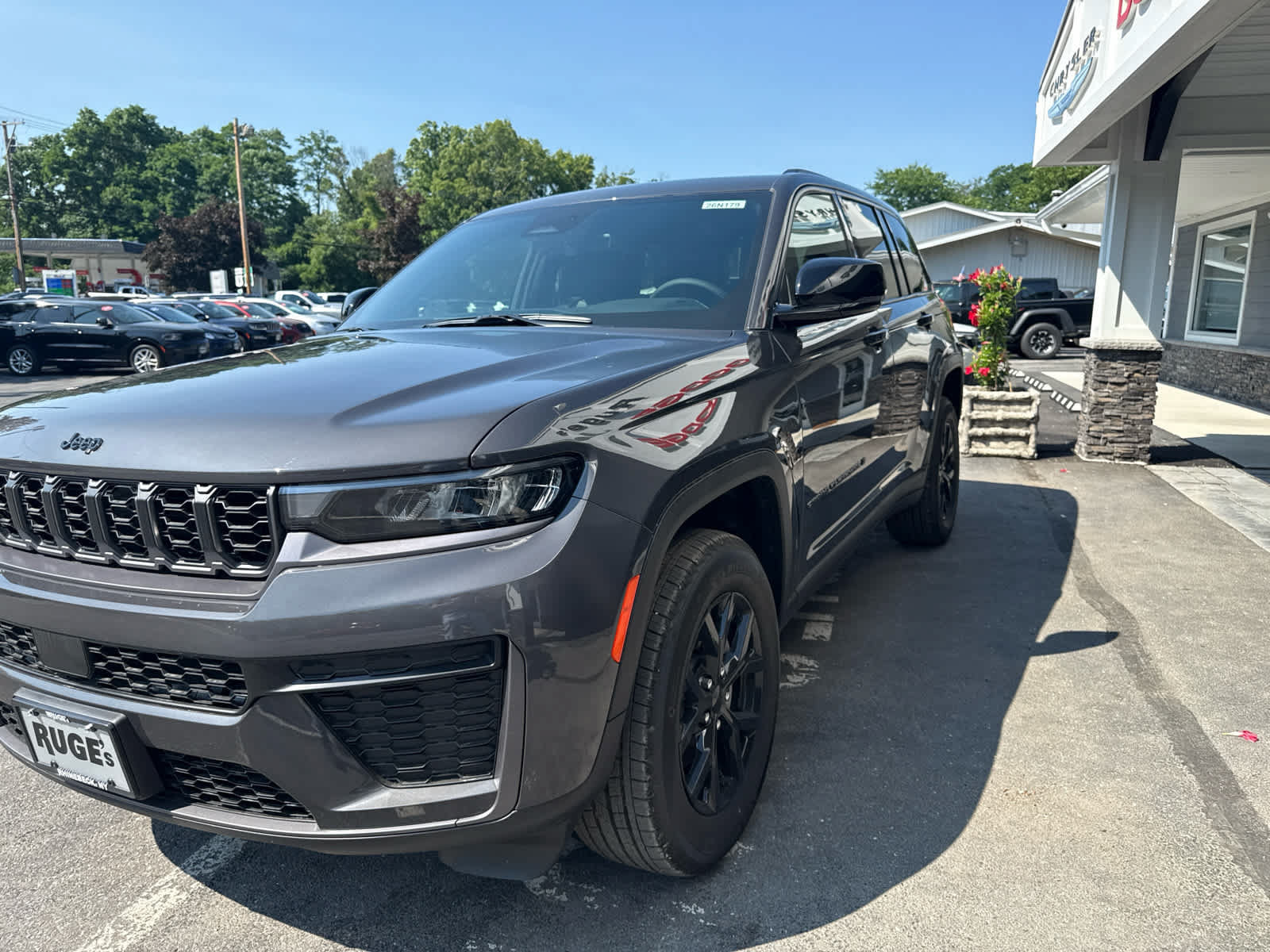 New 2026 Jeep Grand Cherokee Altitude AWD/4WD image 7