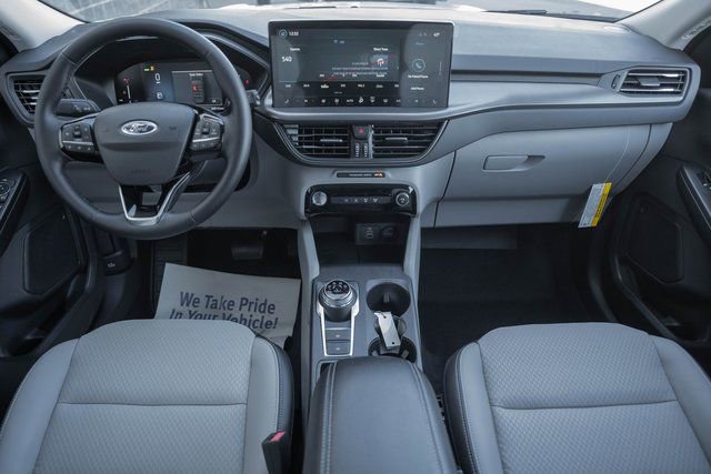 New 2026 Ford Escape SE w/ Class II Trailer Tow Package image 31