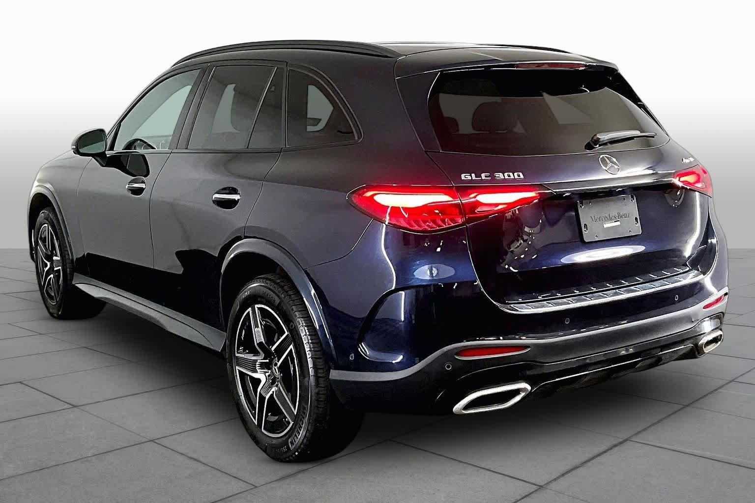 Used 2023 Mercedes-Benz GLC 300 4MATIC image 12