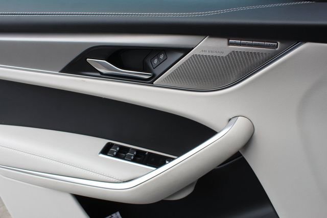 New 2026 Jaguar F-PACE R-Dynamic S image 17