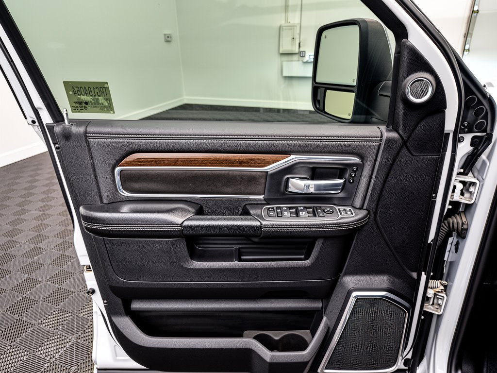 Used 2024 RAM 3500 Laramie AWD/4WD image 14