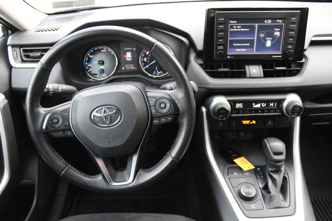 Used 2021 Toyota RAV4 XLE AWD/4WD image 16
