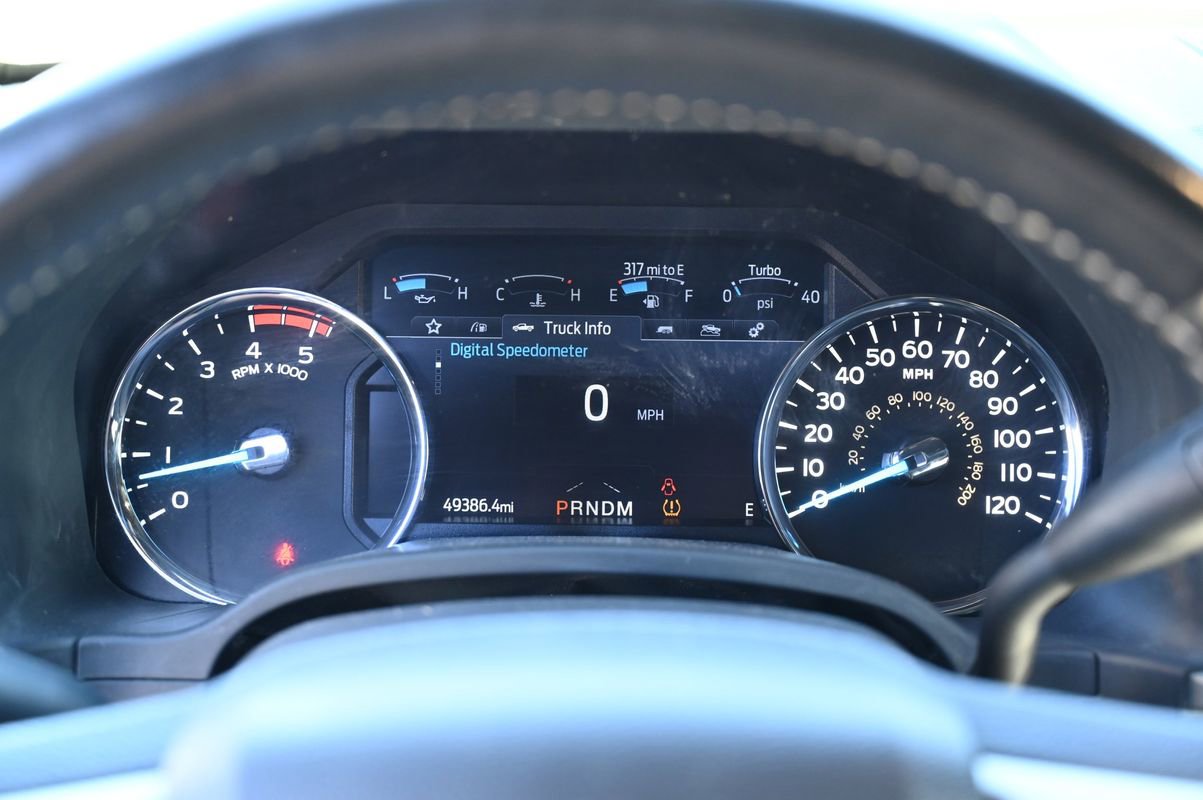 Used 2022 Ford F350 Lariat w/ Chrome Package image 25