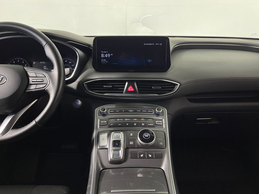 Certified 2023 Hyundai Santa Fe SEL image 17