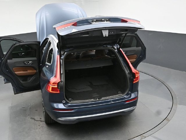 Used 2023 Volvo XC60 B5 Plus w/ Protection Package Premier AWD/4WD image 44