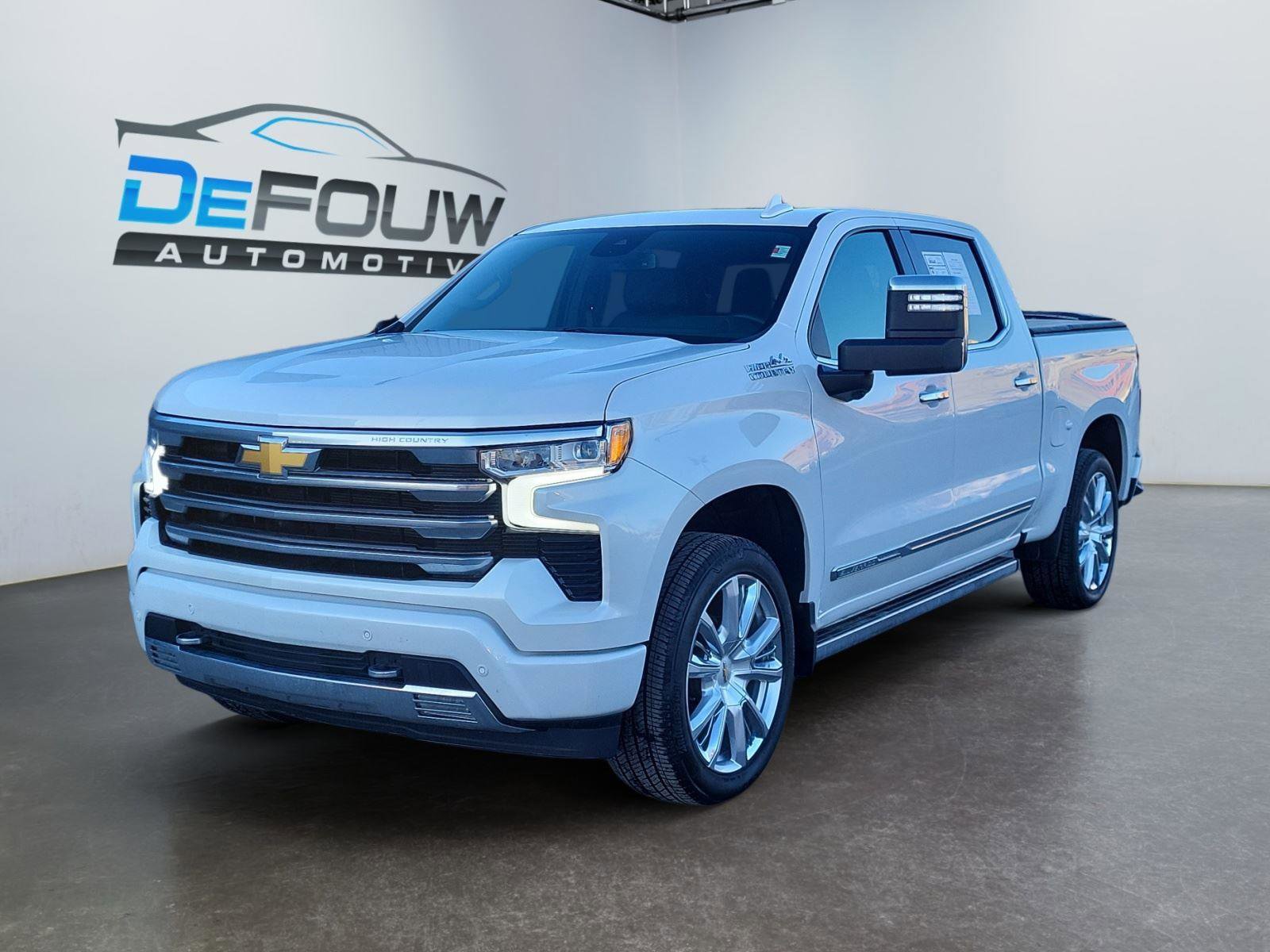 Used 2024 Chevrolet Silverado 1500 High Country w/ High Country Premium Package image 7