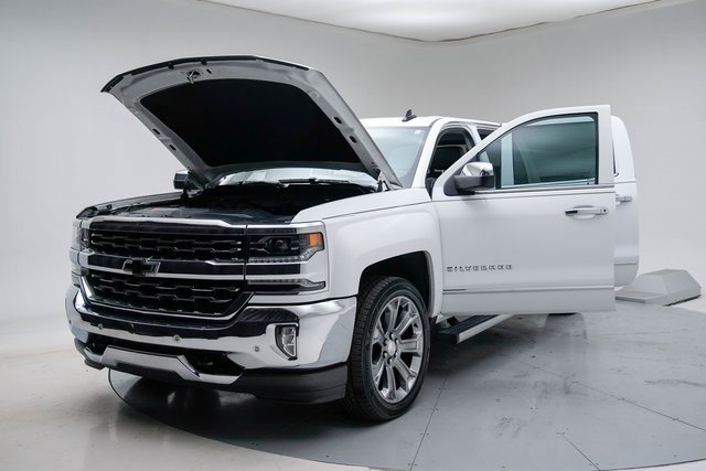 Used 2018 Chevrolet Silverado 1500 LTZ w/ LTZ Plus Package image 17