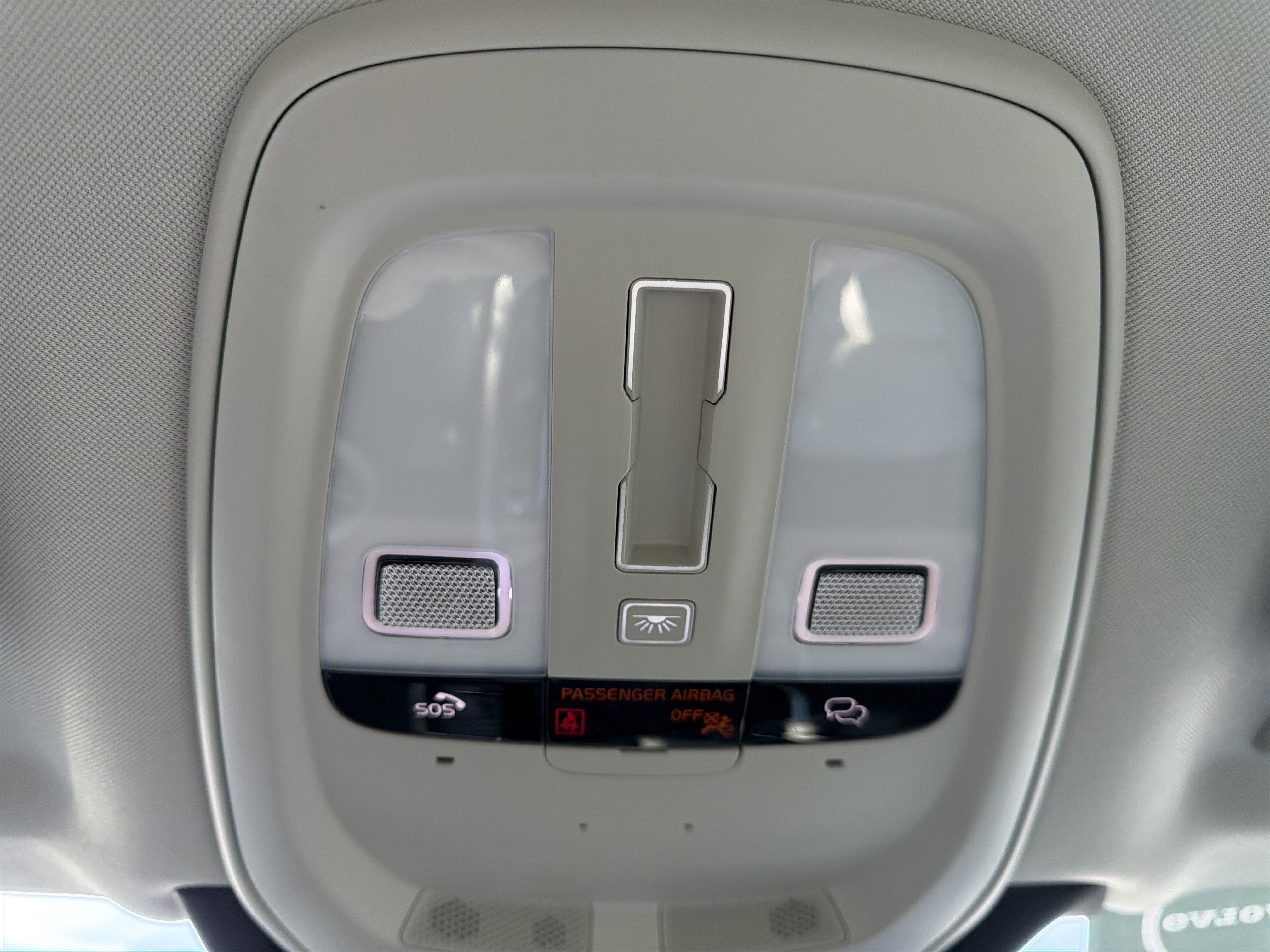 Certified 2024 Volvo XC90 T8 Ultimate w/ Protection Package Premier image 29