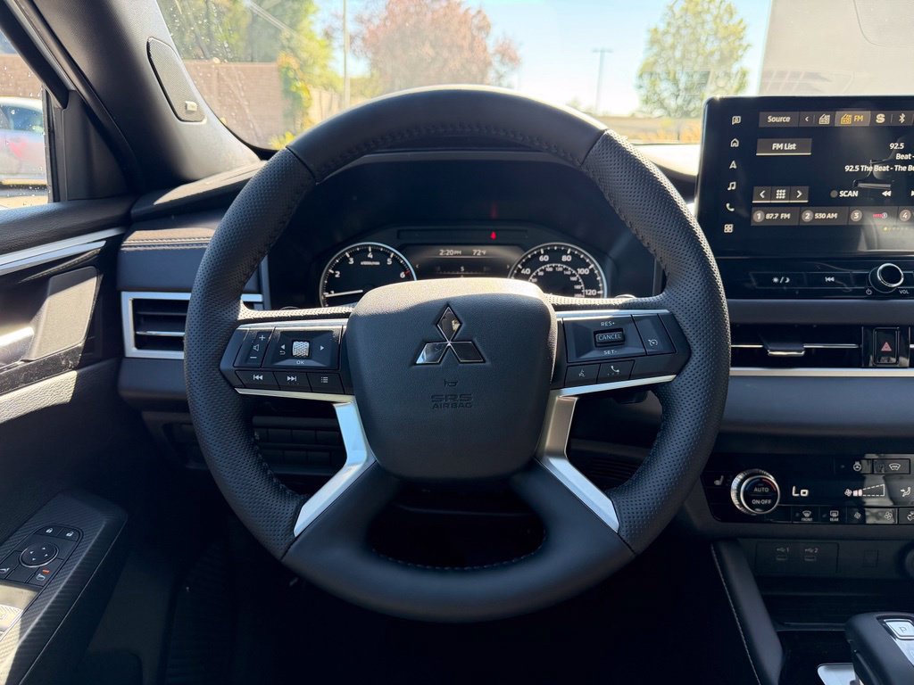 New 2026 Mitsubishi Outlander LE AWD/4WD image 10