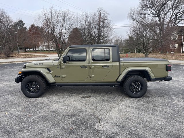 Used 2025 Jeep Gladiator Willys image 8