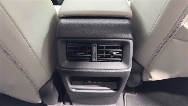 Used 2025 Honda CR-V EX-L image 16