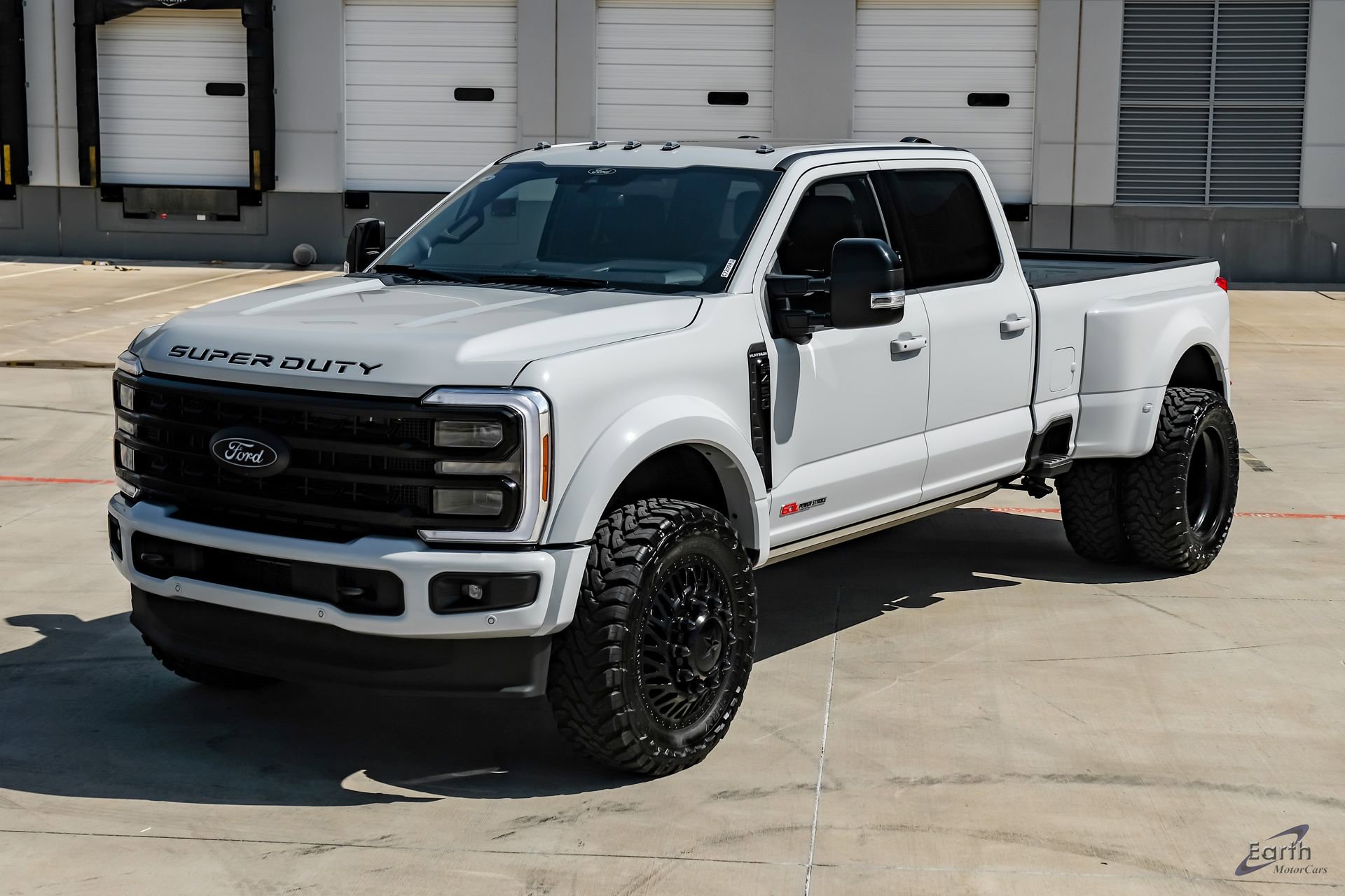 Used 2026 Ford F450 Platinum w/ FX4 Off-Road Package AWD/4WD image 6