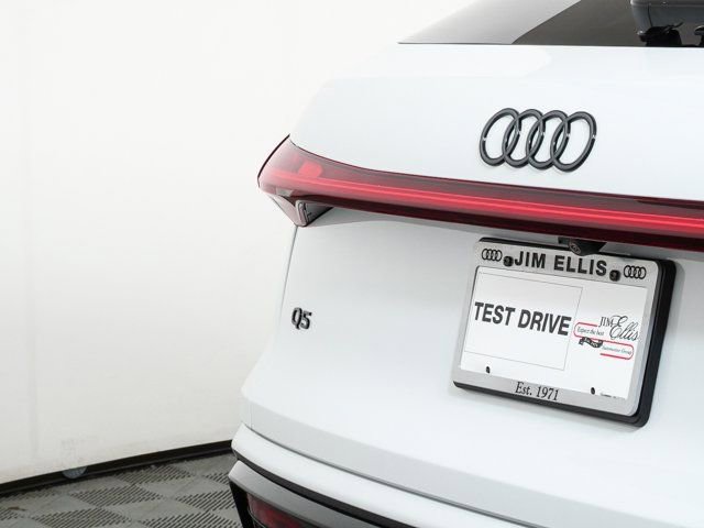 New 2026 Audi Q5 Prestige image 36