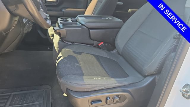 Used 2022 Chevrolet Silverado 2500 Custom w/ Custom Value Package AWD/4WD image 14